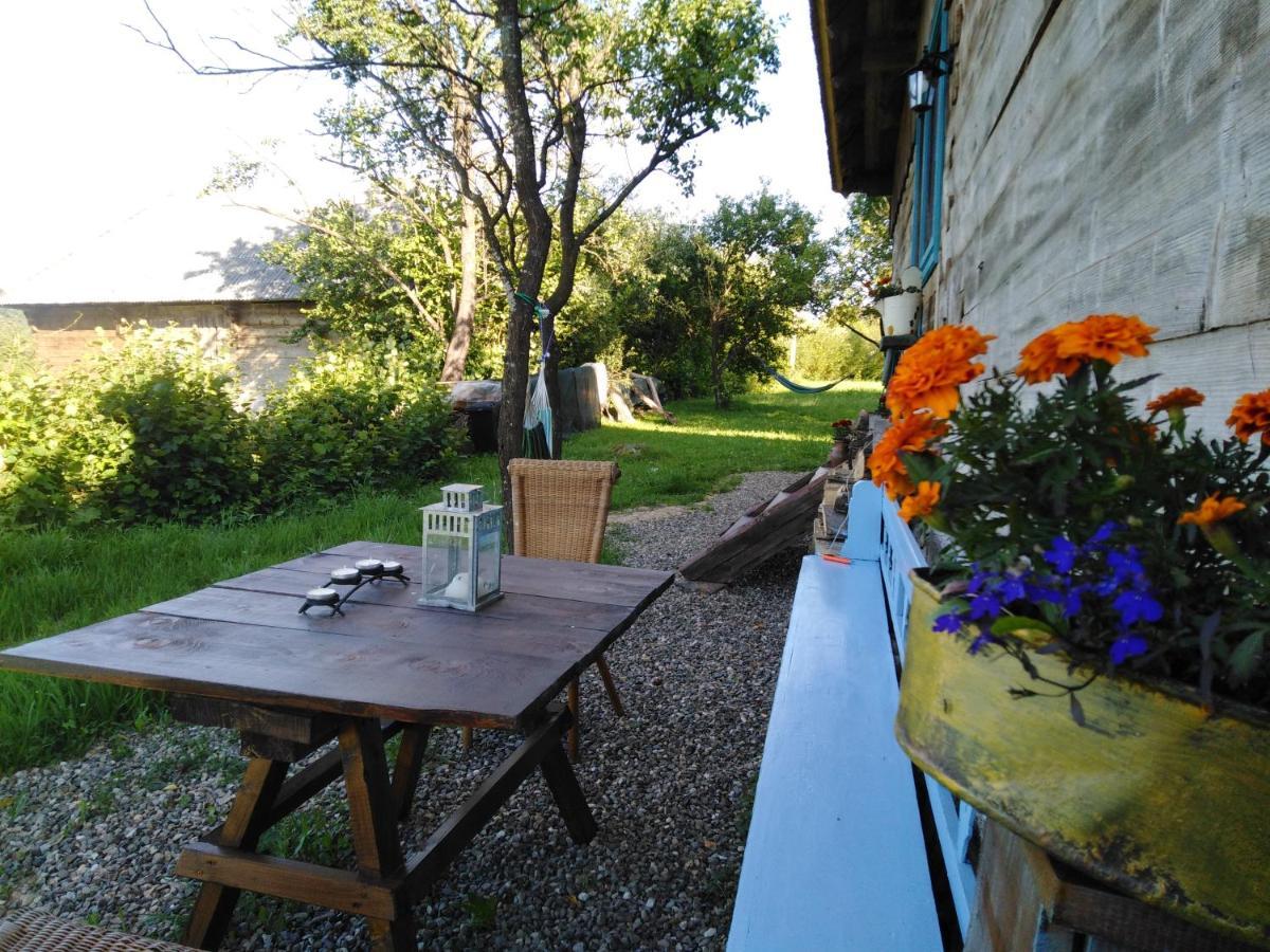 Small Apartment In Breb S Cosy Barn Bagian luar foto