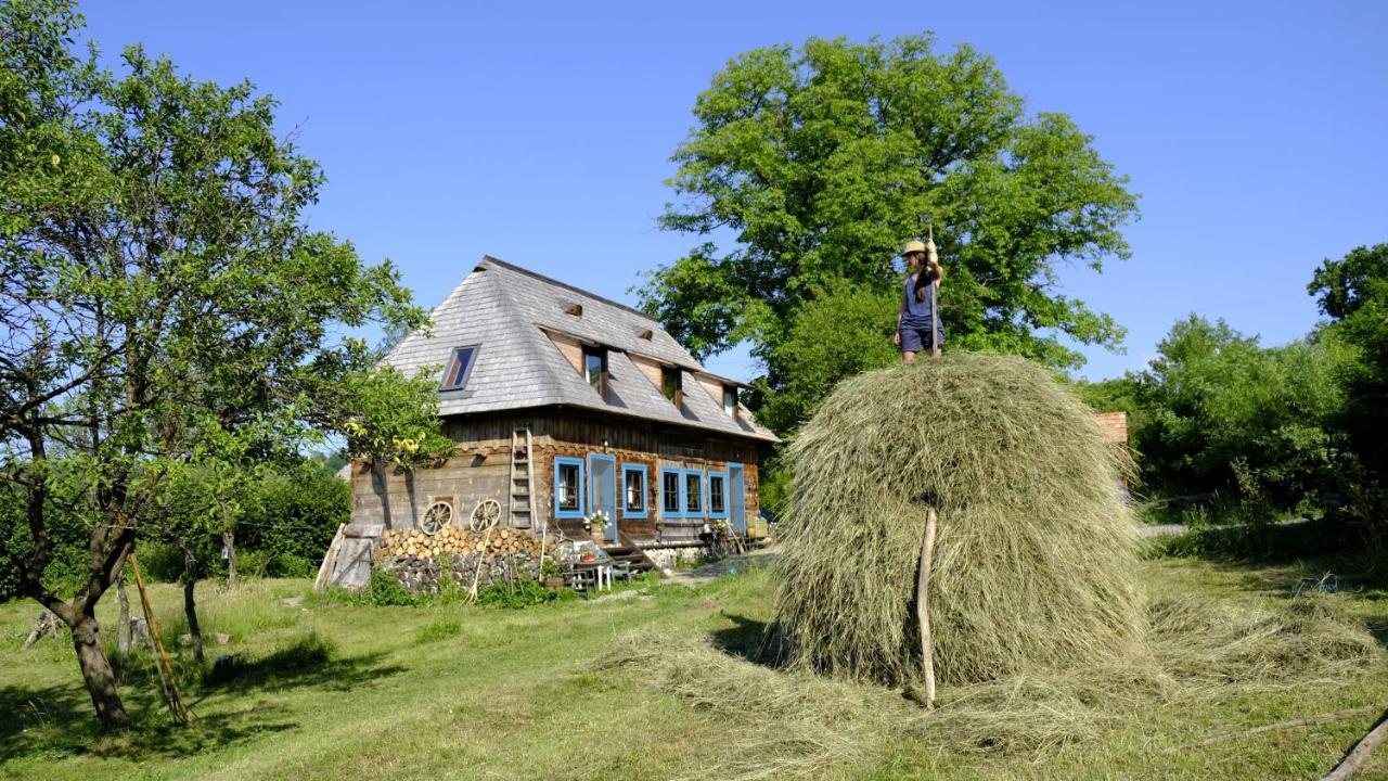 Small Apartment In Breb S Cosy Barn Bagian luar foto