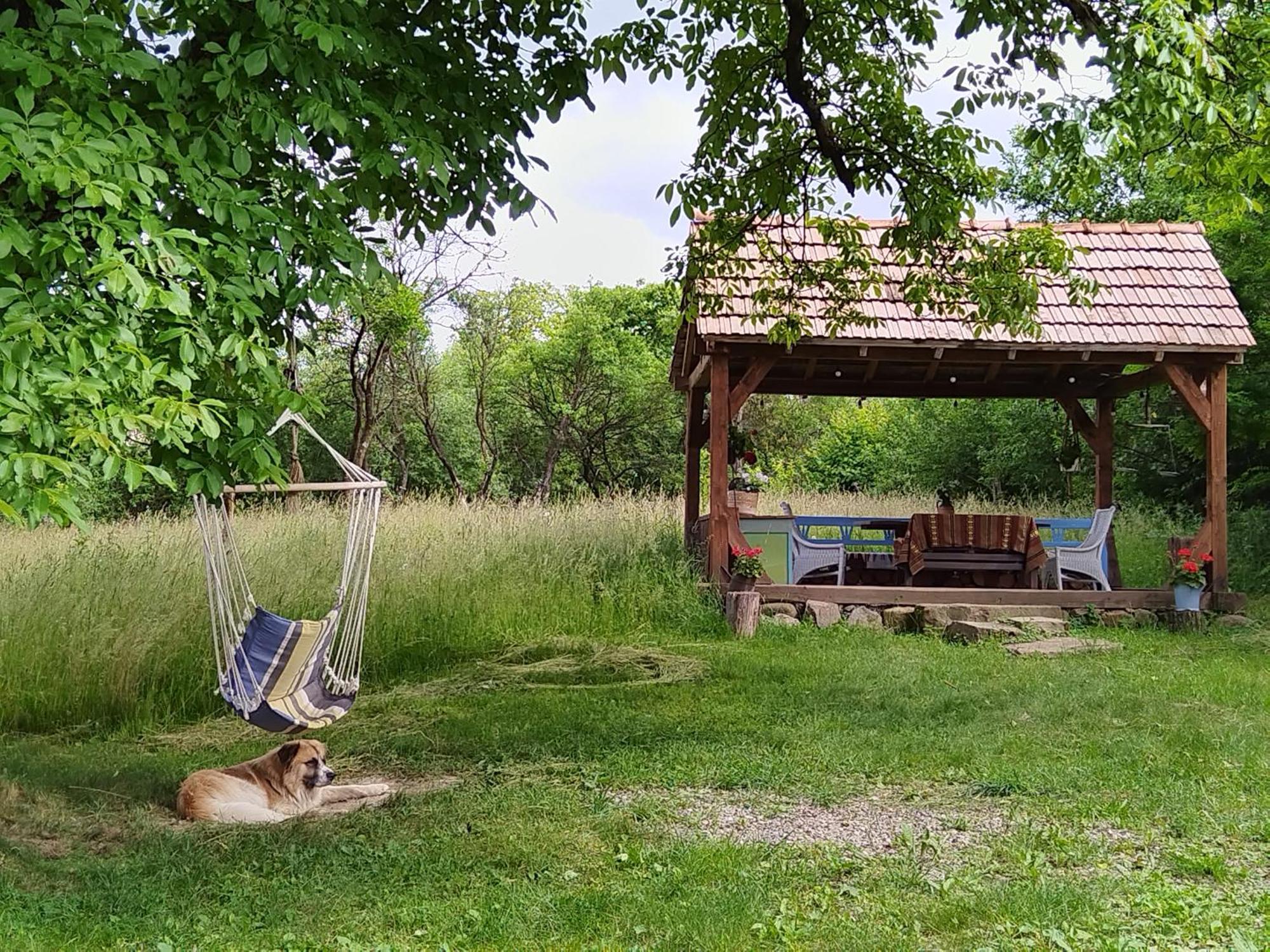 Small Apartment In Breb S Cosy Barn Bagian luar foto
